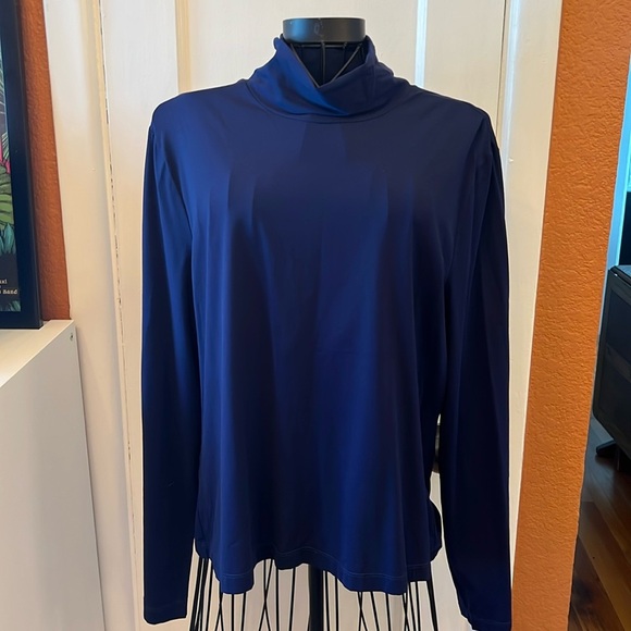St John NUDA TURTLENECK TOP-Size XL - Picture 1 of 6